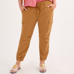 NWT! Casual Tan Cargo Pants for Women